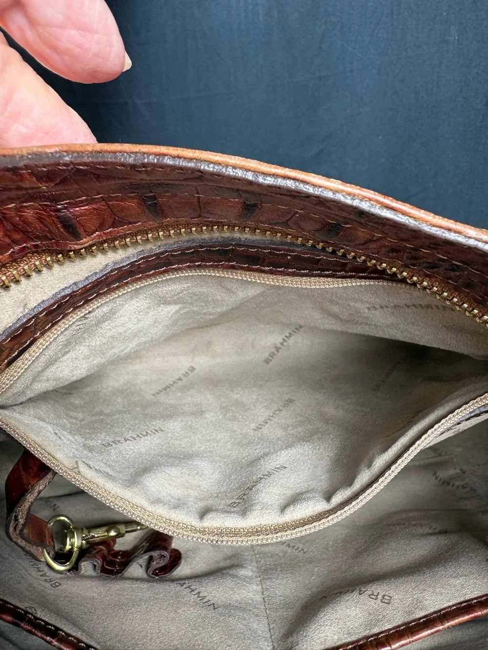Brahmin 103692 Vintage Cognac Croc Embossed Leather Shoulder Bag Purse EUC